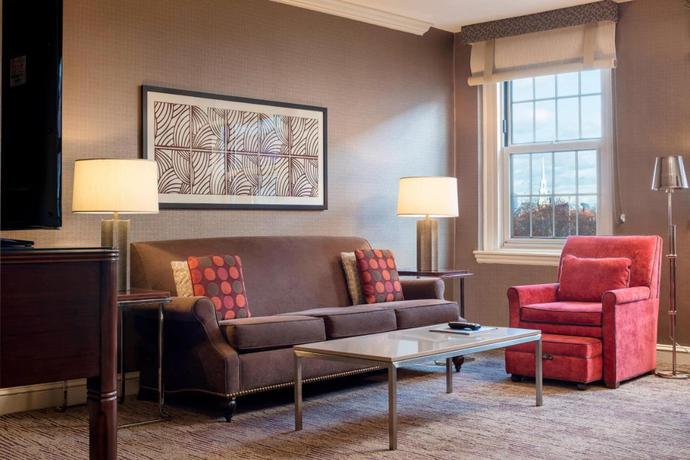 Imagen de la habitación del Hotel Sheraton Commander. Foto 3