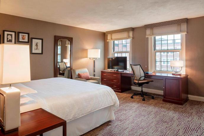 Imagen de la habitación del Hotel Sheraton Commander. Foto 5