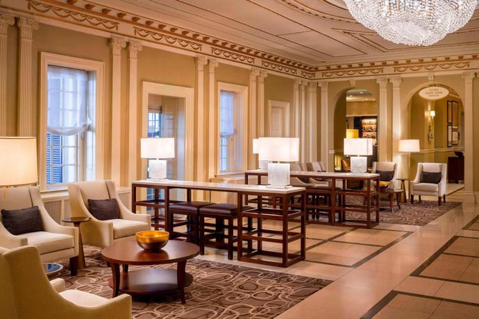 Imagen de los interiores del Hotel Sheraton Commander. Foto 13