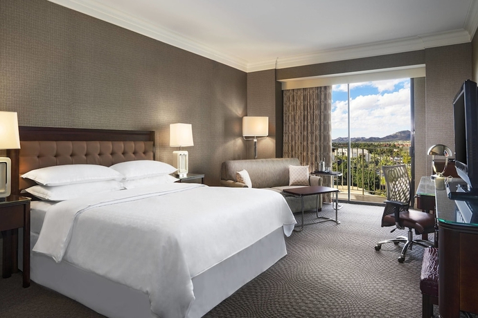 Imagen de la habitación del Hotel Sheraton Crescent. Foto 4
