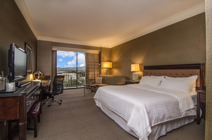 Imagen de la habitación del Hotel Sheraton Crescent. Foto 5