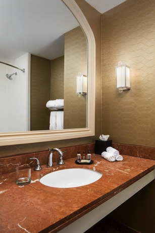 Imagen de la habitación del Hotel Sheraton Crescent. Foto 7
