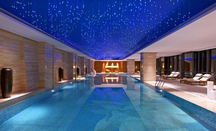 Imagen de la piscina del Hotel Sheraton Daqing. Foto 16