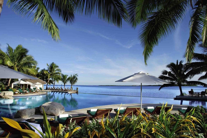 Imagen de la piscina del Hotel Sheraton Denarau Villas. Foto 16