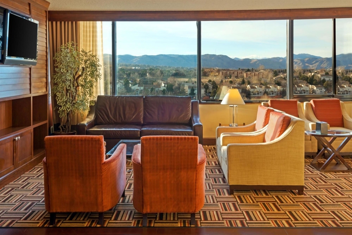 Imagen del bar/restaurante del Hotel Sheraton Denver West Hotel. Foto 5