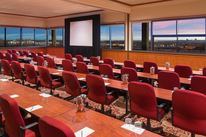 Imagen de los interiores del Hotel Sheraton Denver West Hotel. Foto 14