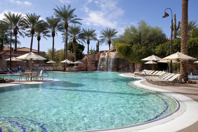 Imagen de la piscina del Hotel Sheraton Desert Oasis Villas, Scottsdale. Foto 16