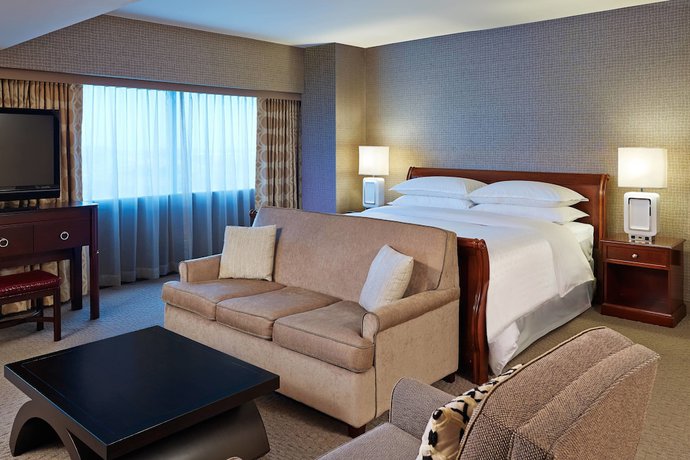 Imagen de la habitación del Hotel Sheraton Detroit Novi. Foto 8