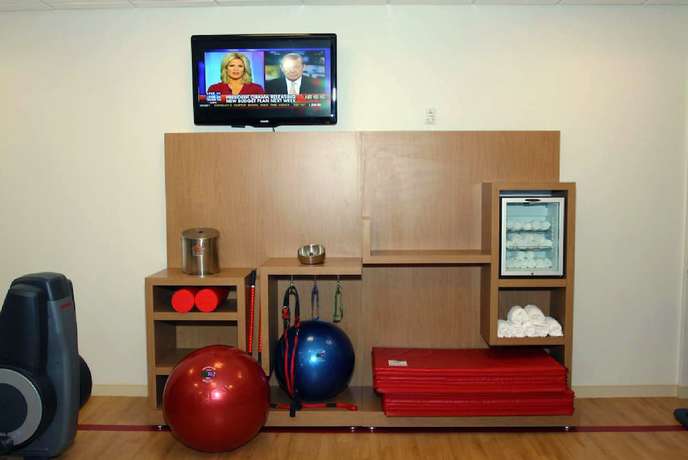 Imagen de los interiores del Hotel Sheraton Detroit Novi. Foto 19