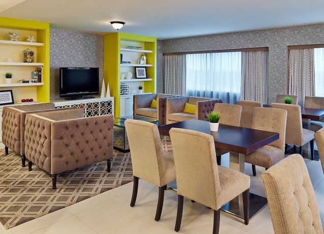 Imagen de la habitación del Hotel Sheraton Detroit Novi. Foto 13