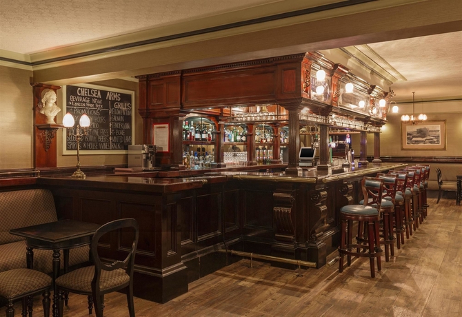 Imagen del bar/restaurante del Hotel Sheraton Dubai Creek and Towers. Foto 4