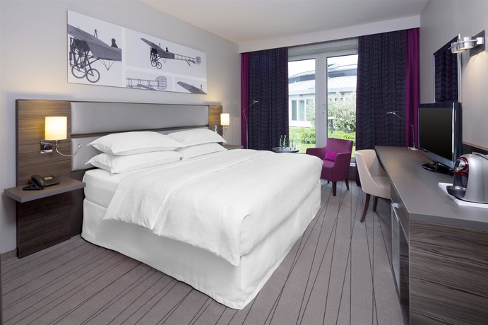 Imagen de la habitación del Hotel Sheraton Duesseldorf Airport. Foto 8
