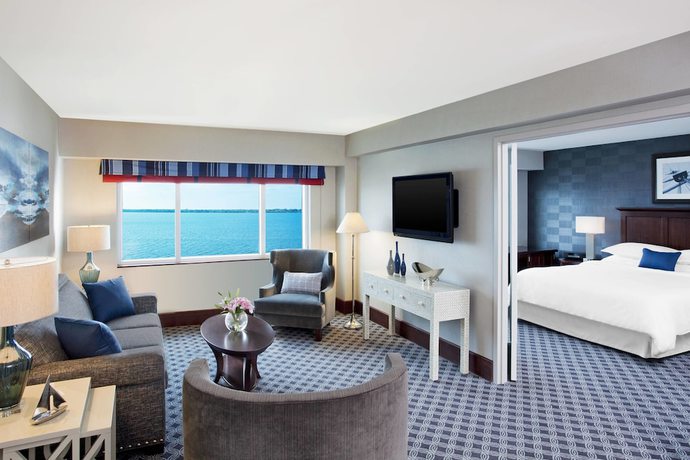 Imagen de la habitación del Hotel Sheraton Erie Bayfront. Foto 9