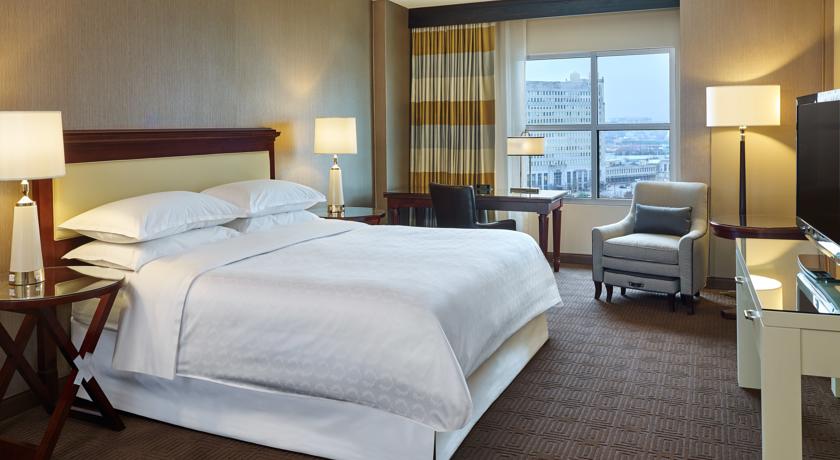Imagen de la habitación del Hotel Sheraton Fort Worth Downtown. Foto 4