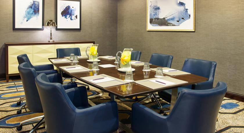 Imagen de los interiores del Hotel Sheraton Fort Worth Downtown. Foto 9