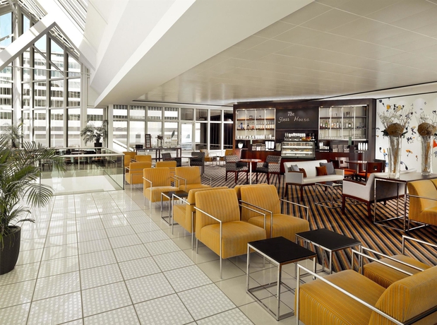 Imagen del bar/restaurante del Hotel Sheraton Frankfurt Airport and Conference Center. Foto 5