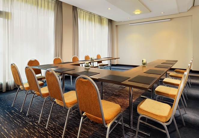 Imagen de los interiores del Hotel Sheraton Frankfurt Airport and Conference Center. Foto 15