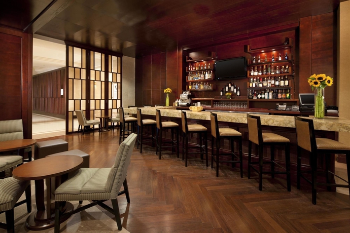 Imagen del bar/restaurante del Hotel Sheraton Garden Grove Anaheim South. Foto 3