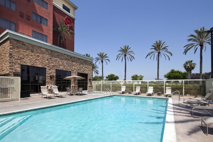 Imagen de la piscina del Hotel Sheraton Garden Grove Anaheim South. Foto 13