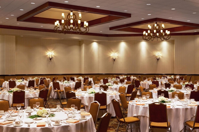 Imagen de los interiores del Hotel Sheraton Gateway. Foto 12