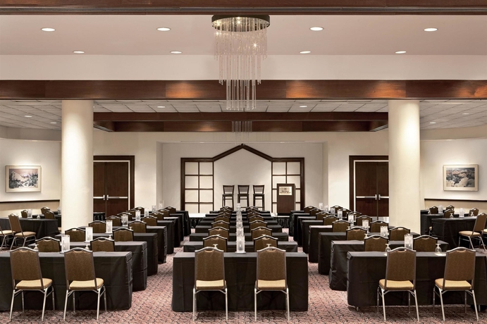 Imagen de los interiores del Hotel Sheraton Gateway. Foto 14