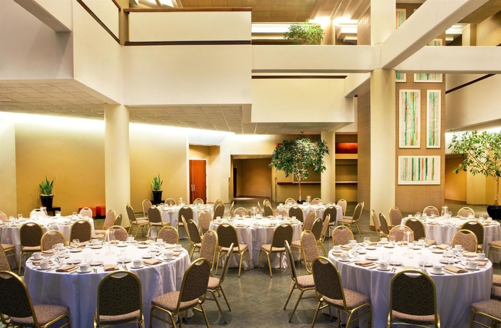 Imagen de los interiores del Hotel Sheraton Gateway. Foto 15