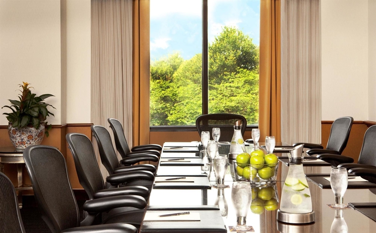 Imagen de los interiores del Hotel Sheraton Gateway. Foto 16