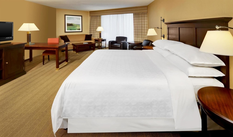 Imagen de la habitación del Hotel Sheraton Gateway In Toronto International Airport. Foto 6