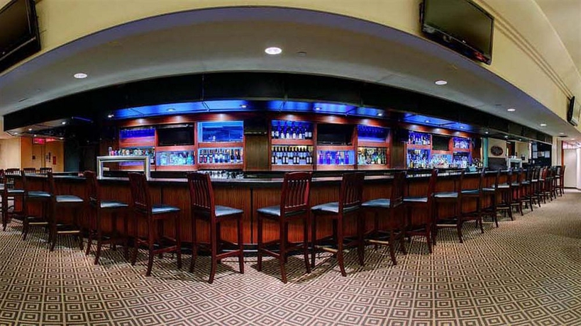 Imagen del bar/restaurante del Hotel Sheraton Gateway In Toronto International Airport. Foto 3