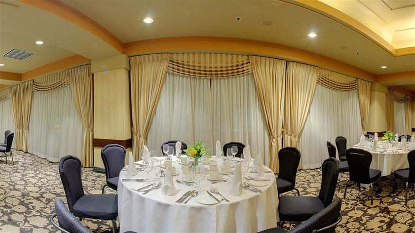 Imagen de los interiores del Hotel Sheraton Gateway In Toronto International Airport. Foto 16