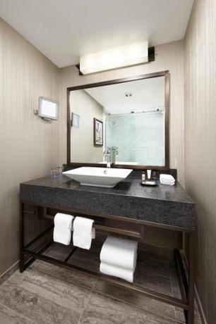 Imagen de la habitación del Hotel Sheraton Gateway Los Angeles. Foto 16