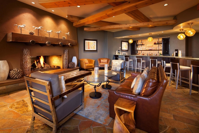 Imagen del bar/restaurante del Hotel Sheraton Grand At Wild Horse Pass. Foto 6