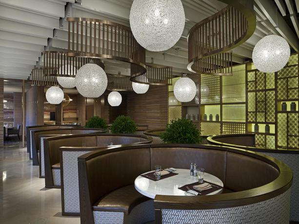 Imagen del bar/restaurante del Hotel Sheraton Grand Beijing Dongcheng. Foto 6