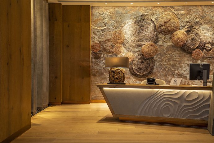 Imagen de los interiores del Hotel Sheraton Grand Chennai Resort & Spa. Foto 9