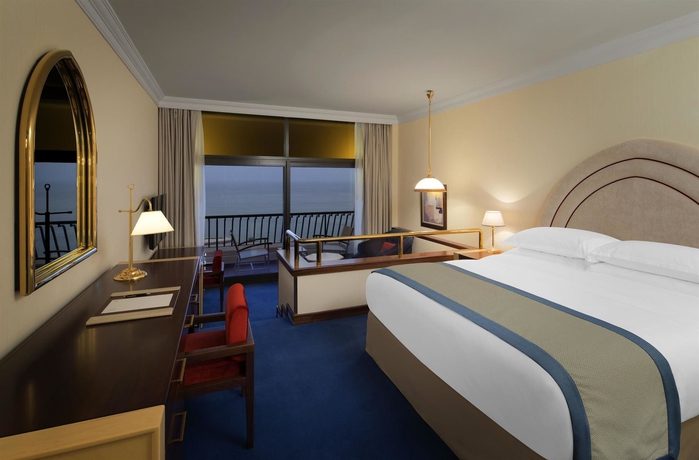 Imagen de la habitación del Hotel Sheraton Grand Doha Resort and Convention. Foto 7