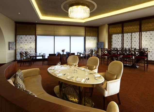 Imagen del bar/restaurante del Hotel Sheraton Grand Doha Resort and Convention. Foto 5
