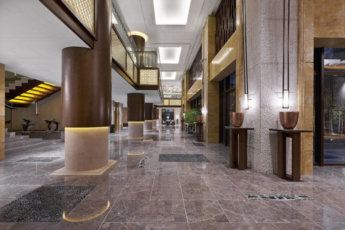 Imagen de los interiores del Hotel Sheraton Grand Hangzhou Wetland Park Resort. Foto 20