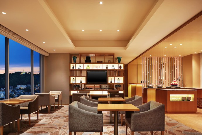 Imagen del bar/restaurante del Hotel Sheraton Grand Hiroshima. Foto 2