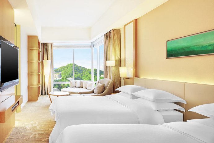 Imagen de la habitación del Hotel Sheraton Grand Hiroshima. Foto 4