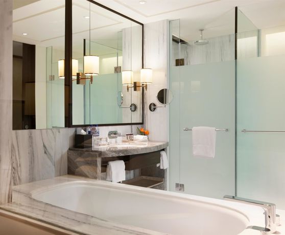 Imagen de la habitación del Hotel Sheraton Grand Jakarta Gandaria City. Foto 9