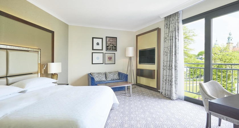 Imagen de la habitación del Hotel Sheraton Grand Krakow. Foto 8