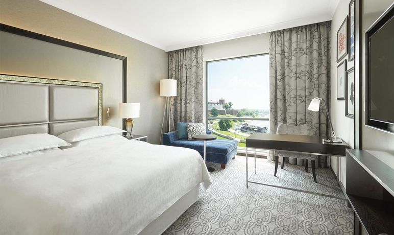 Imagen de la habitación del Hotel Sheraton Grand Krakow. Foto 9