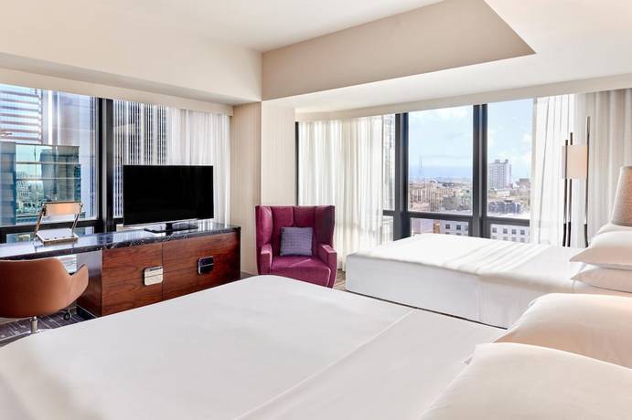 Imagen de la habitación del Hotel Sheraton Grand Los Angeles. Foto 11