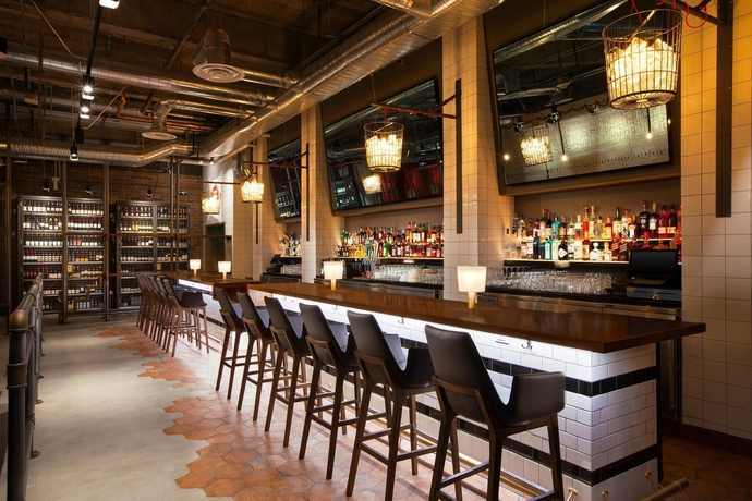 Imagen del bar/restaurante del Hotel Sheraton Grand Los Angeles. Foto 7