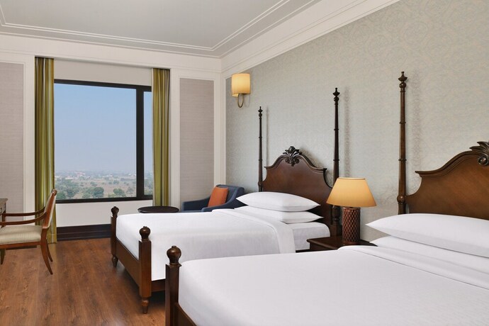 Imagen de la habitación del Hotel Sheraton Grand Palace Indore. Foto 12