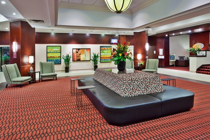 Imagen de los interiores del Hotel Sheraton Grand Rapids Airport Hotel,. Foto 15