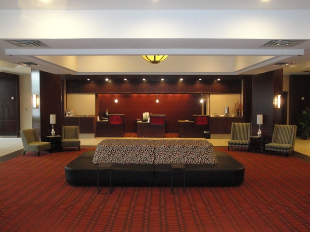 Imagen de los interiores del Hotel Sheraton Grand Rapids Airport Hotel,. Foto 18