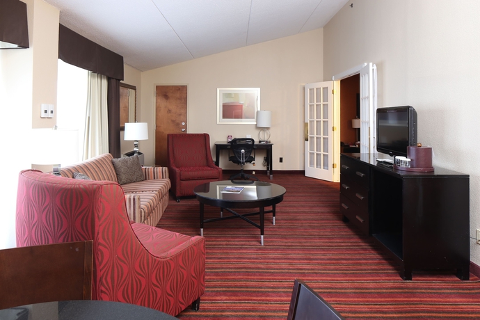 Imagen de la habitación del Hotel Sheraton Grand Rapids Airport Hotel,. Foto 9