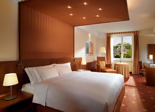 Imagen de la habitación del Hotel Sheraton Grand Salzburg. Foto 8