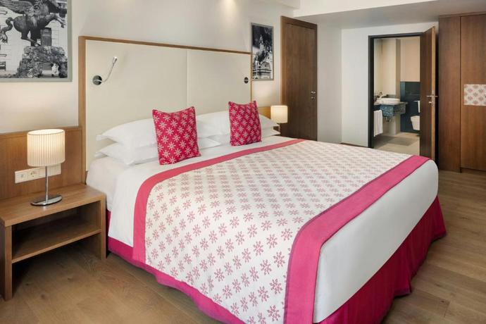 Imagen de la habitación del Hotel Sheraton Grand Salzburg. Foto 16